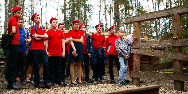 <span style="font-weight: bold;">«Всенародная борьба в тылу врага»&nbsp;</span>
